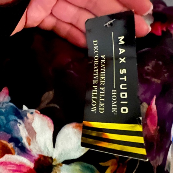 Floral Skull Pillow NWT - Picture 3 of 3